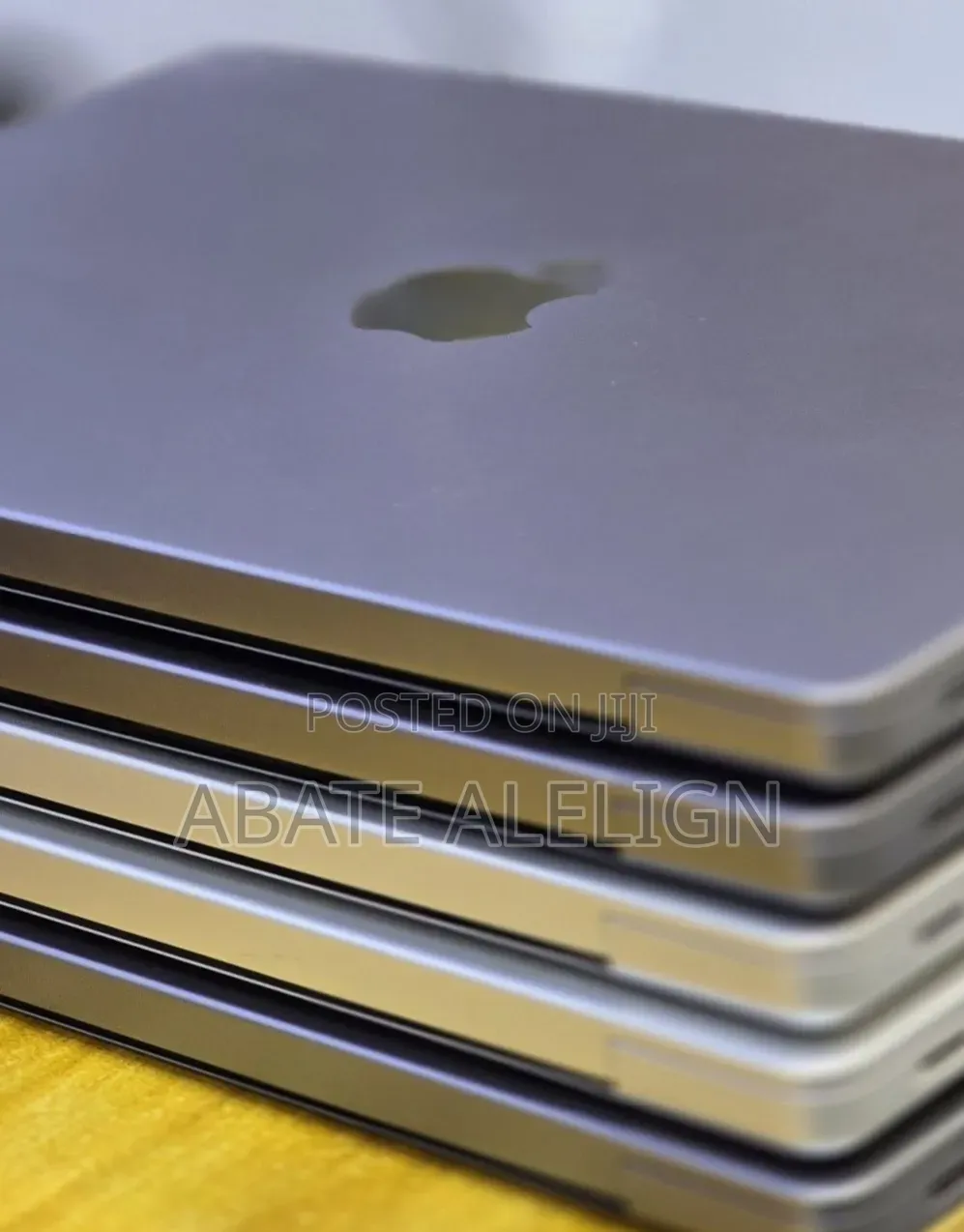 New Laptop Apple MacBook Pro 2021 M1 32GB Apple M1 Pro SSD 512GB