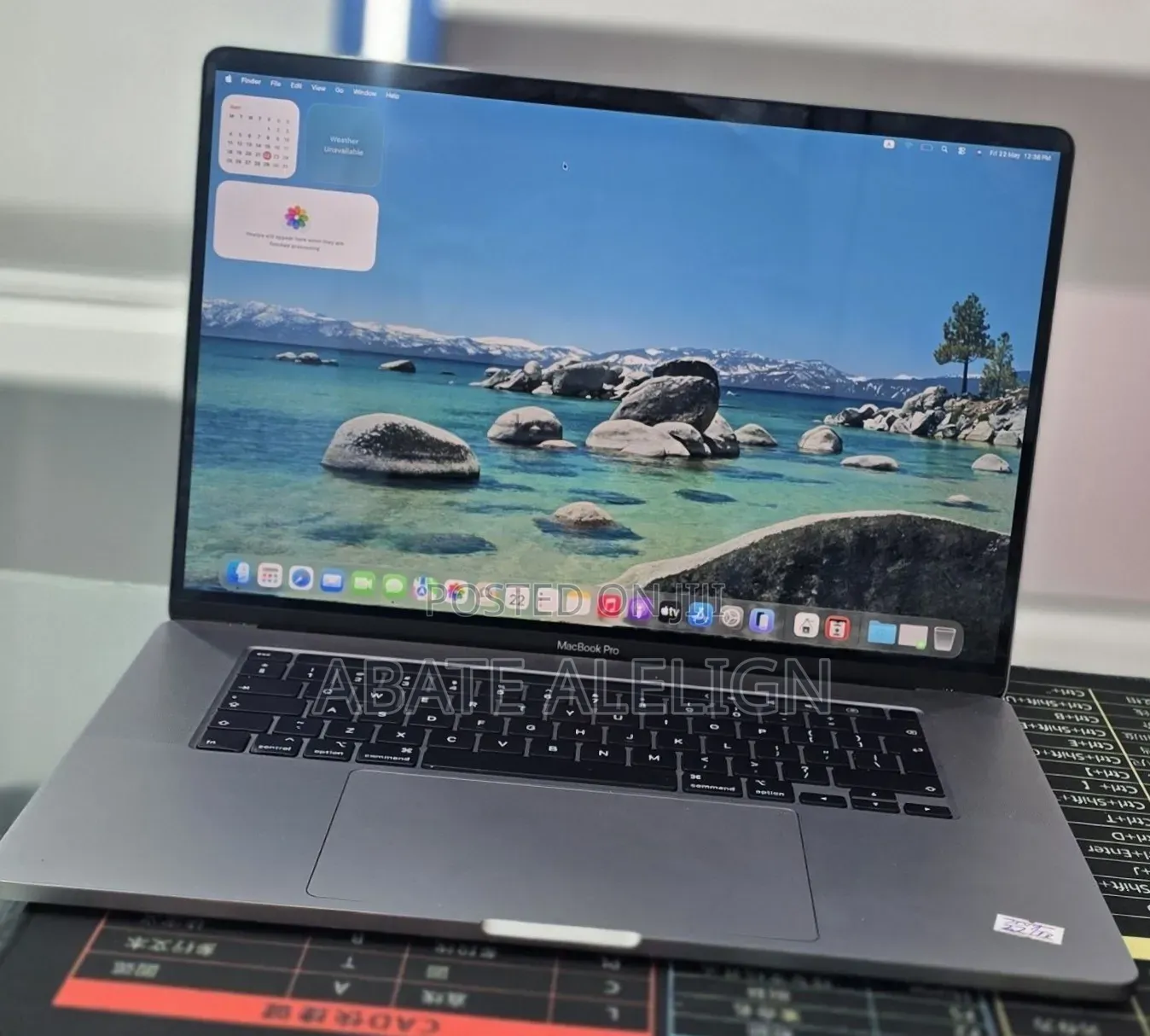 New Laptop Apple MacBook Pro 2019 32GB Apple M1 Pro SSD 1T
