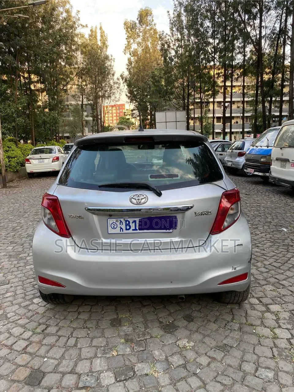 Toyota Yaris 2012 Silver