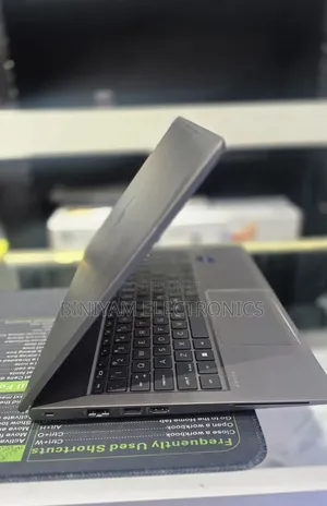 New Laptop HP ZBook 15 16GB Intel Core i7 SSD 512GB