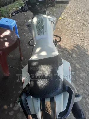 New TVS Apache 180 RTR 2018 White