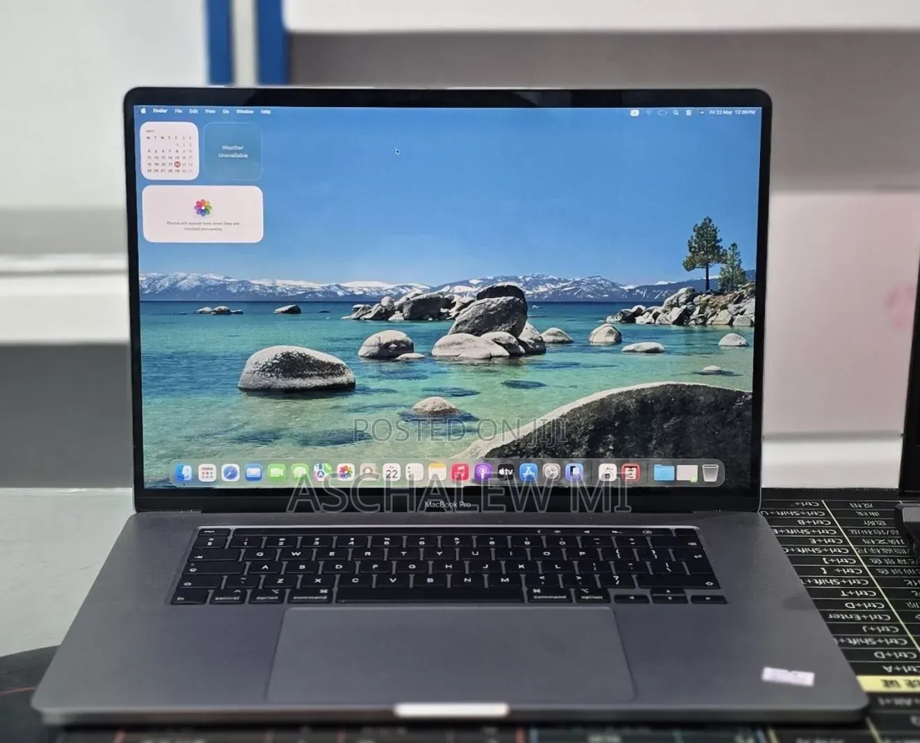 New Laptop Apple MacBook Pro 2019 32GB Intel Core i9 SSD 1T