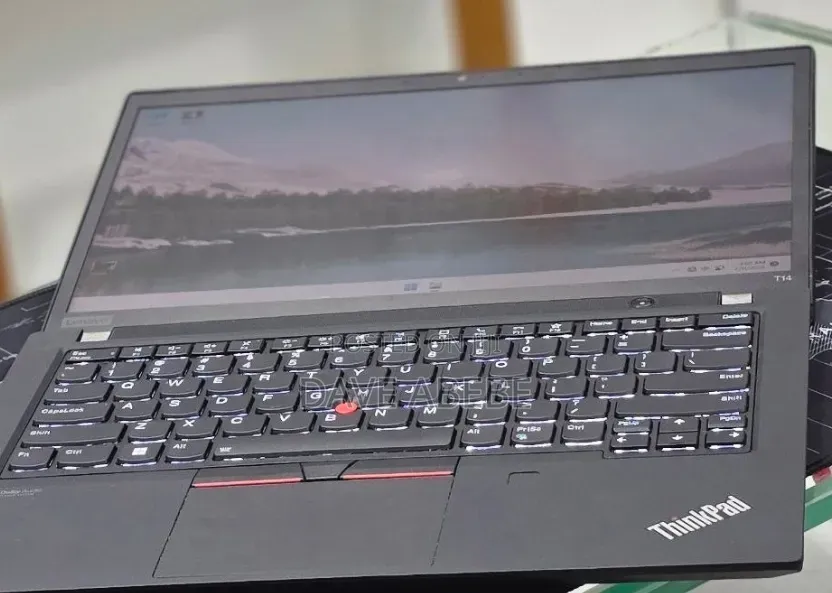 New Laptop Lenovo ThinkPad T14 16GB Intel Core i7 SSD 256GB