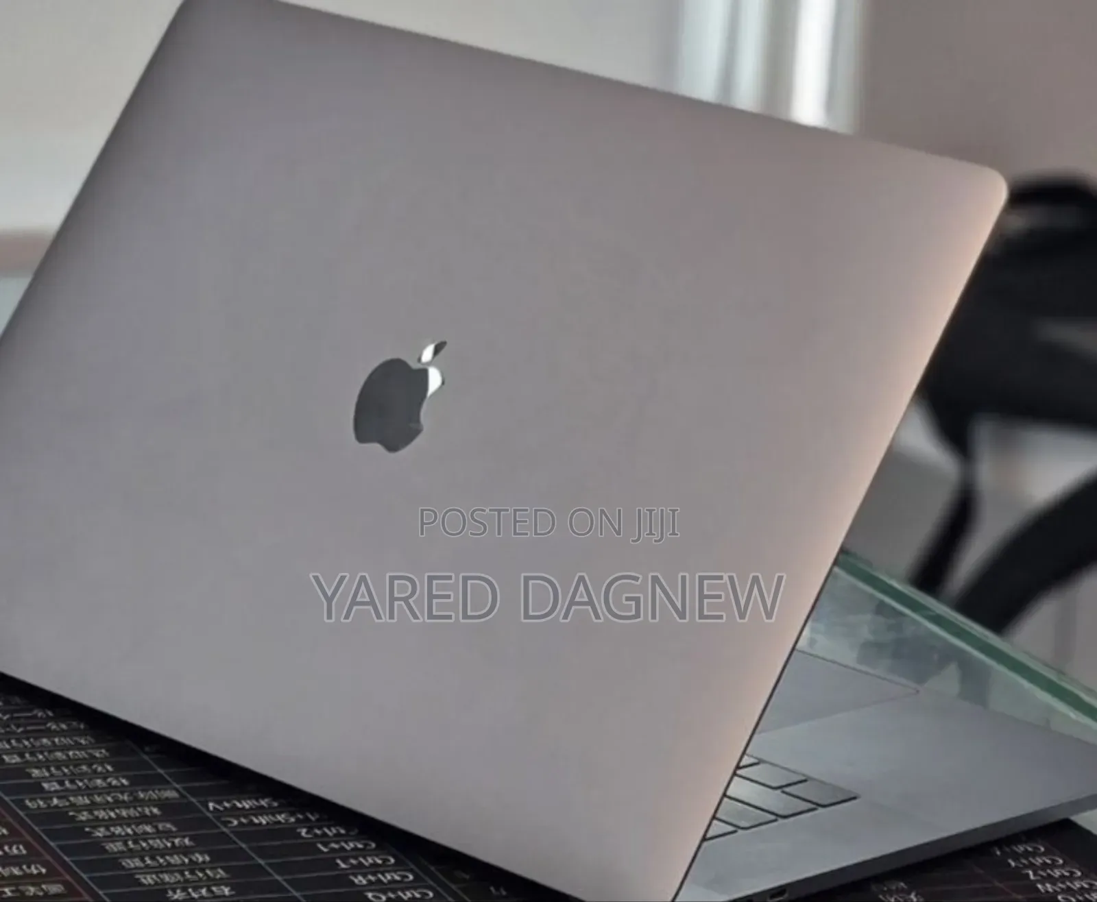 New Laptop Apple MacBook Pro 2018 32GB Intel Core i7 SSD 1T