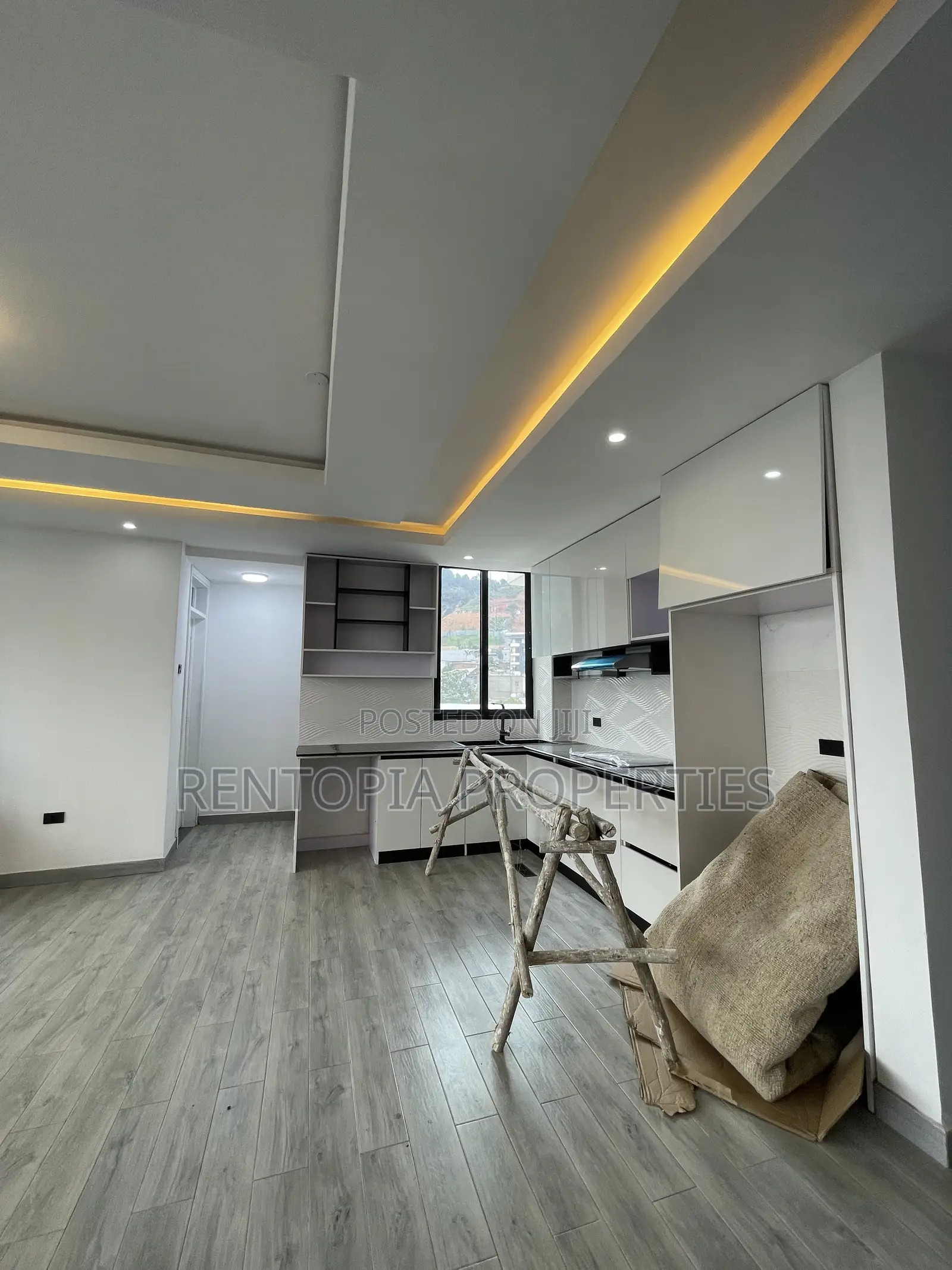 3bdrm Apartment in Yeka for rent