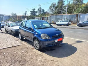 Toyota Vitz 2001 Blue