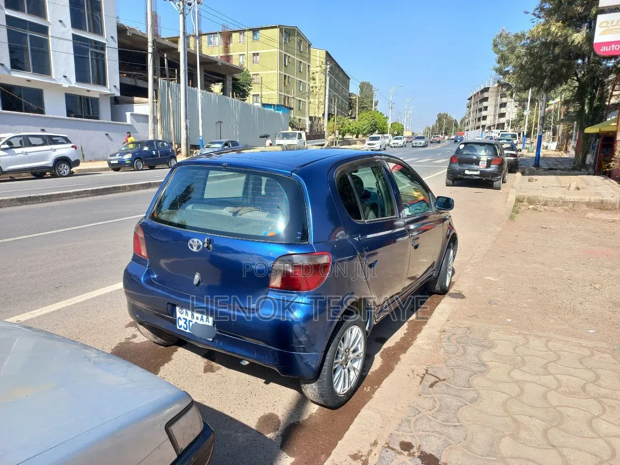 Toyota Vitz 2001 Blue