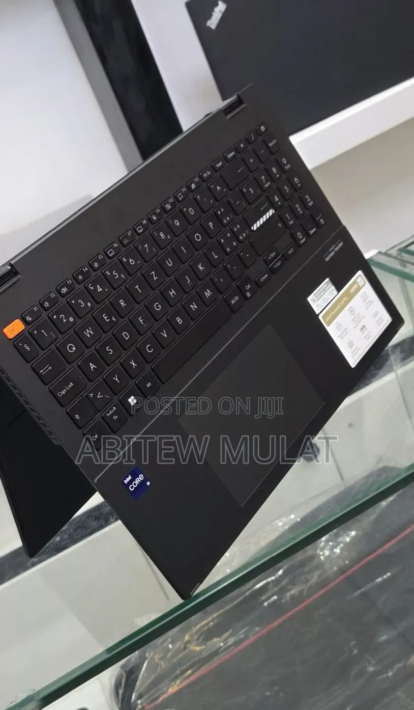 New Laptop Asus VivoBook 15 X505BA 16GB Intel Core i9 SSD 1T