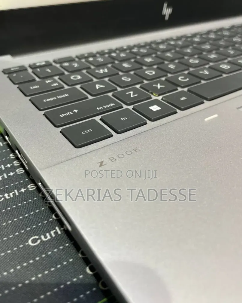 New Laptop HP ZBook 15 16GB Intel Core i9 SSD 1T