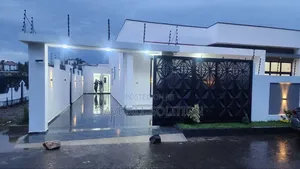 Furnished 5bdrm House in Bole for sale