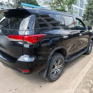 Toyota Fortuner 2022 Matt Black