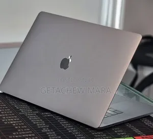 New Laptop Apple MacBook 2008 32GB Intel SSD 1T