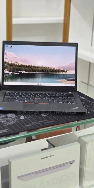 New Laptop Lenovo ThinkPad T14 16GB Intel Core i7 SSD 256GB
