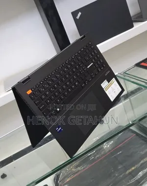 New Laptop Asus VivoBook 15 X505BA 16GB Intel Core i9 SSD 1T