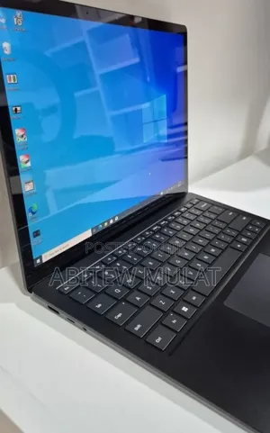 New Laptop Microsoft Surface Laptop 3 8GB Intel Core i5 SSD 256GB
