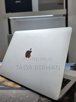 New Laptop Apple MacBook Air 2020 M1 16GB Apple M1 SSD 512GB