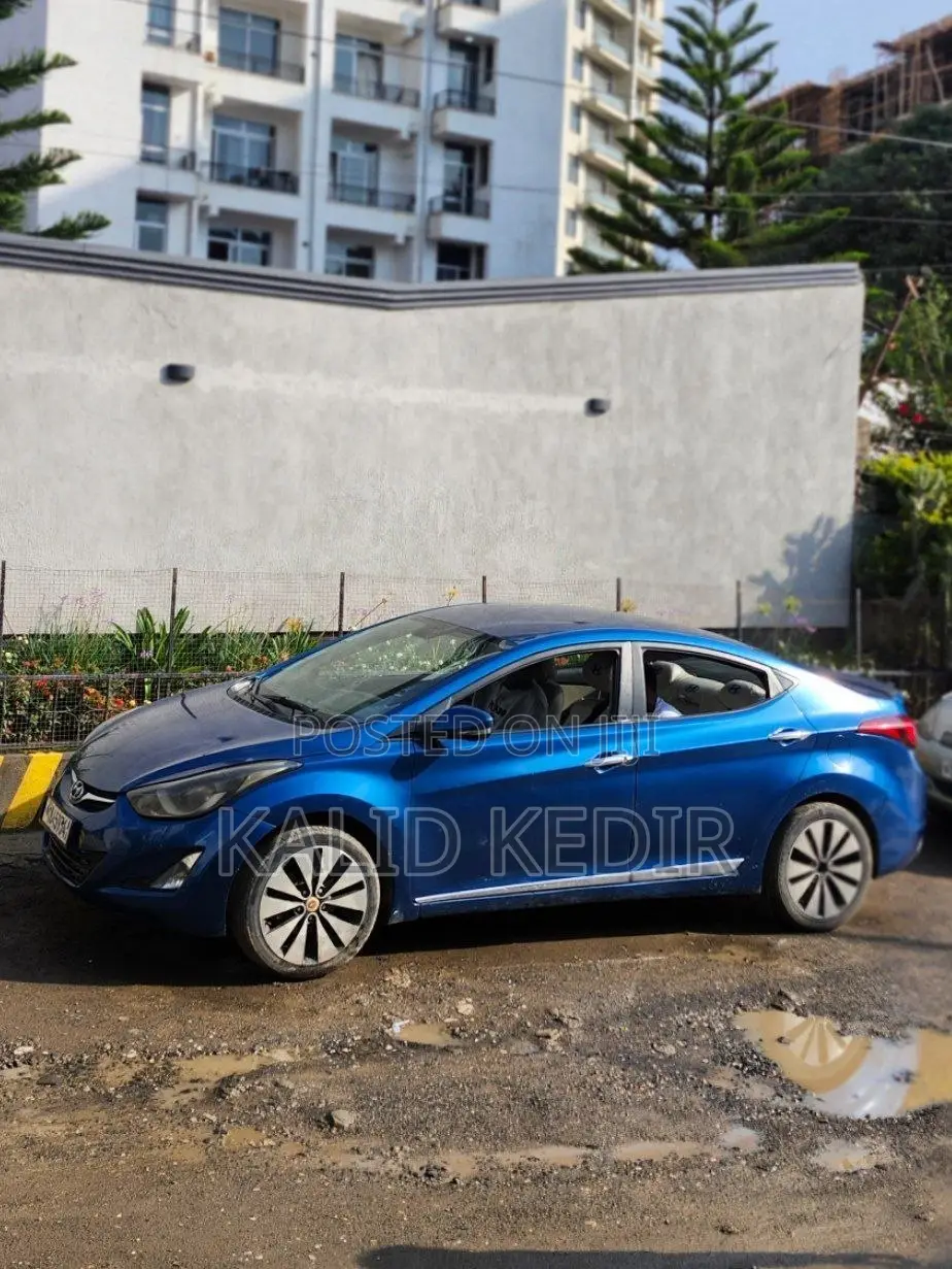 Hyundai Avante 2016 Blue