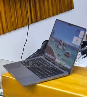 New Laptop Apple MacBook Pro 2021 M1 16GB Apple M1 Pro SSD 512GB