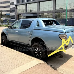 Mitsubishi L200 2008 Blue