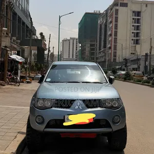 Mitsubishi L200 2008 Blue