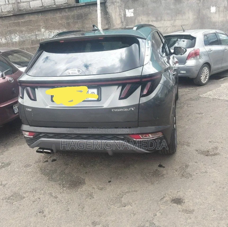 Hyundai Tucson 2023 Gray