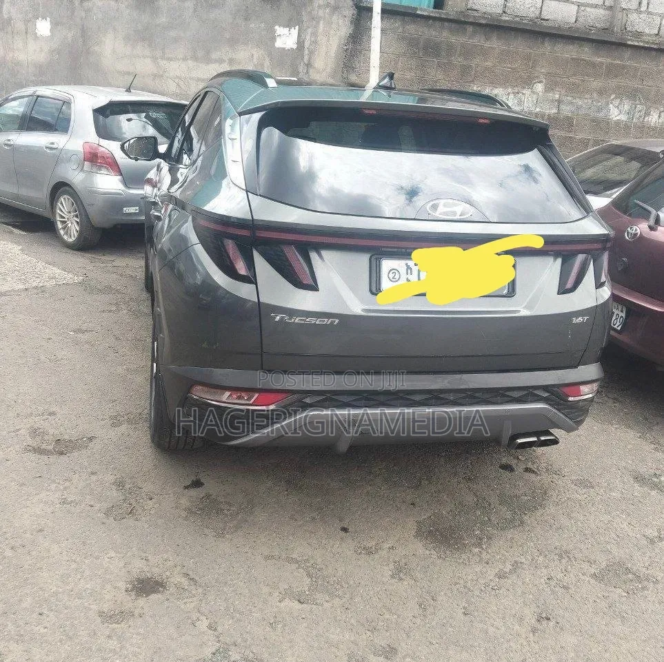 Hyundai Tucson 2023 Gray