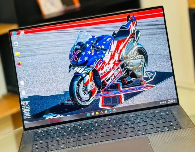 New Laptop Dell Precision 5560 16GB Intel Core i7 SSD 512GB