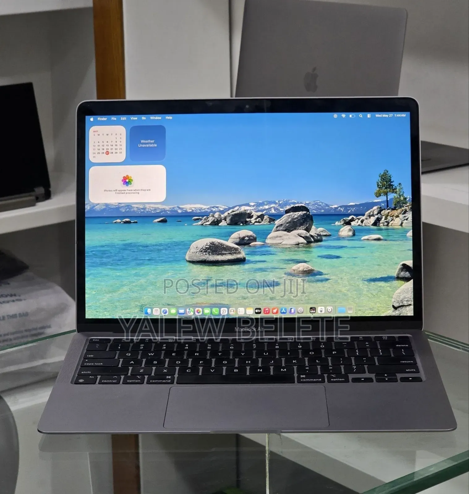 New Laptop Apple MacBook Air 2020 M1 8GB Apple M1 SSD 256GB
