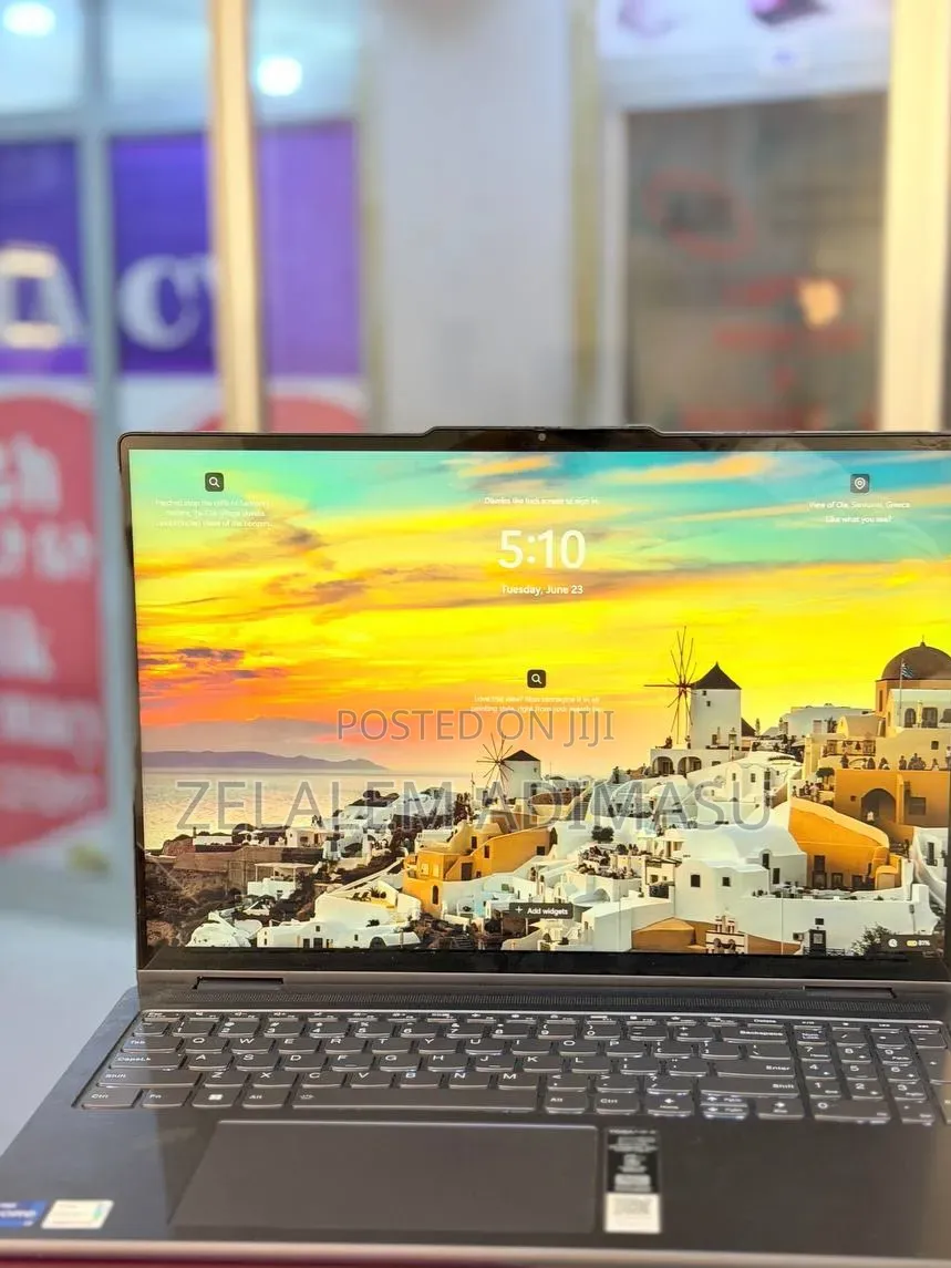 New Laptop Lenovo Yoga 7i 16GB Intel Core i7 SSD 512GB