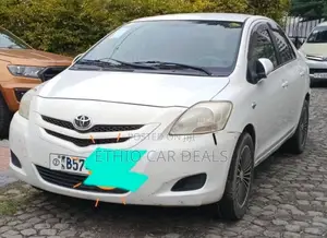 Toyota Yaris 2008 White