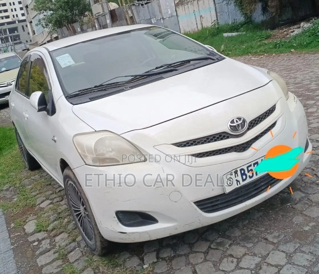 Toyota Yaris 2008 White