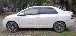 Toyota Yaris 2008 White