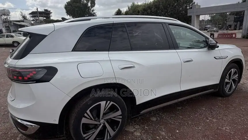 Volkswagen ID.6 2024 White