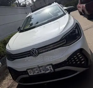 Volkswagen ID.6 2024 White