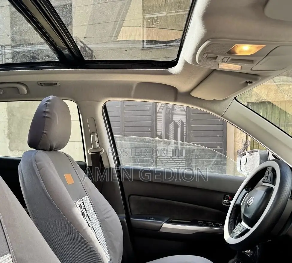 Suzuki Grand Vitara 2021 Silver