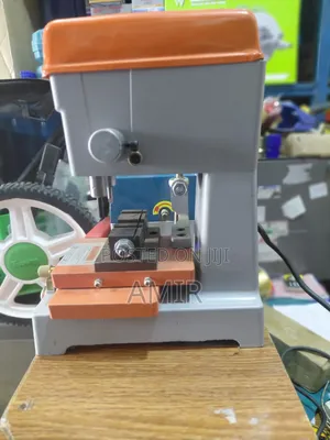 Key Cutting Machine ( ቁልፍ መቅረጫ ማሽን)