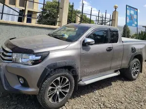 Toyota Hilux 2017 Brown