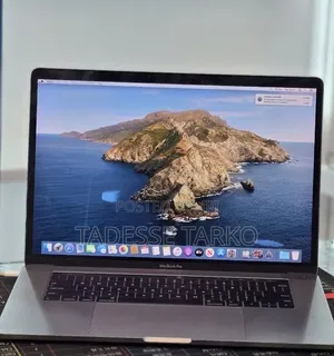 New Laptop Apple MacBook Pro 2018 32GB Intel Core i7 SSD 1T