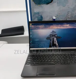 New Laptop Dell Precision 3541 16GB Intel Core i7 SSD 512GB