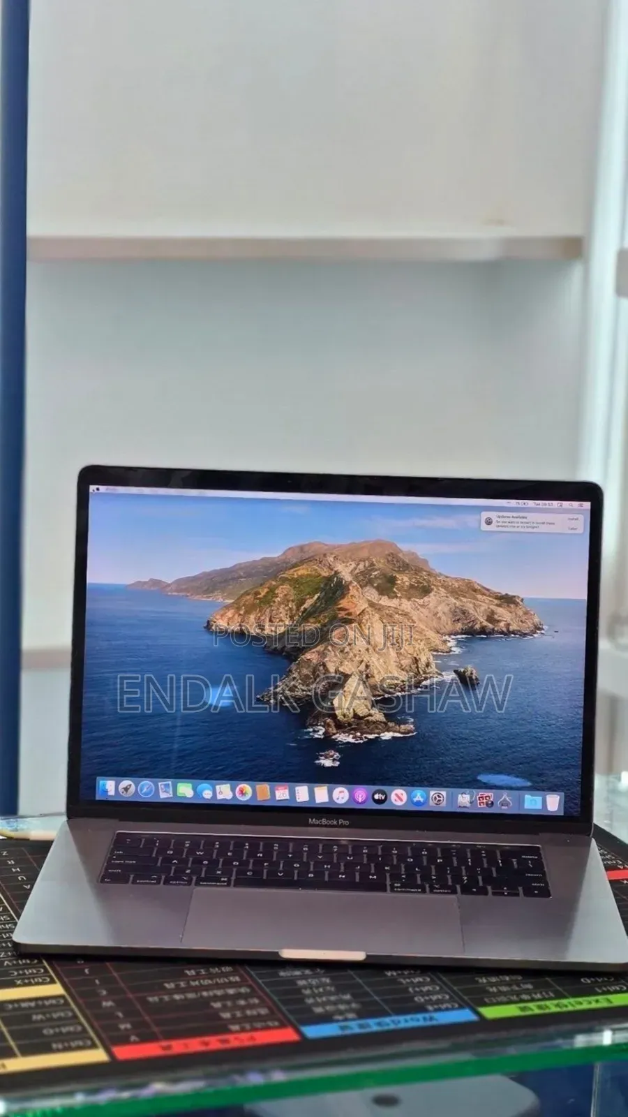 New Laptop Apple MacBook Pro 2018 32GB Intel Core i7 SSD 1T