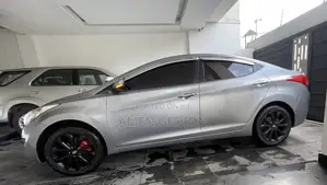 Hyundai Avante 2013 Silver