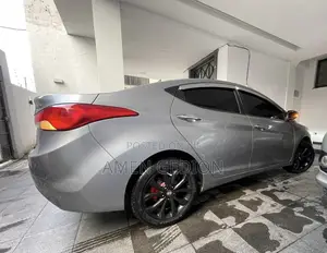 Hyundai Avante 2013 Silver