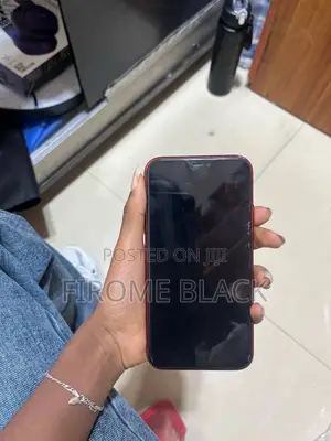Apple iPhone 11 64 GB Red