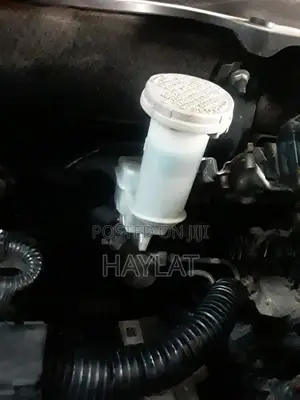 Dzire Brake Fluid Reservoir