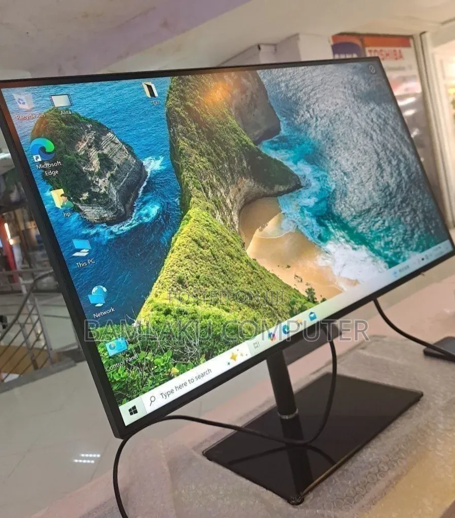Brand New Lenovo 27" Inch Frameless Monitor 2022/23