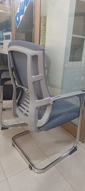 Comfortable Visitor Chair