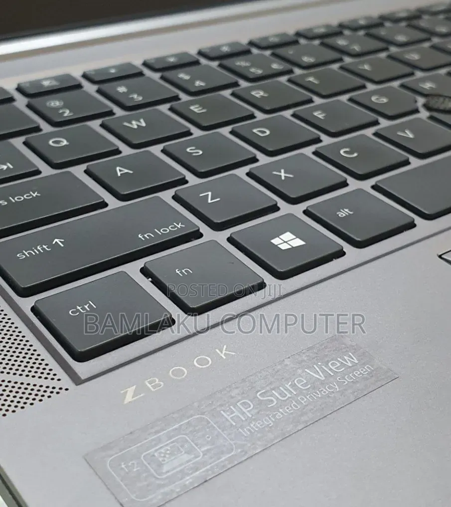 New Laptop HP ZBook Firefly 14 G7 16GB Intel Core i5 SSD 512GB