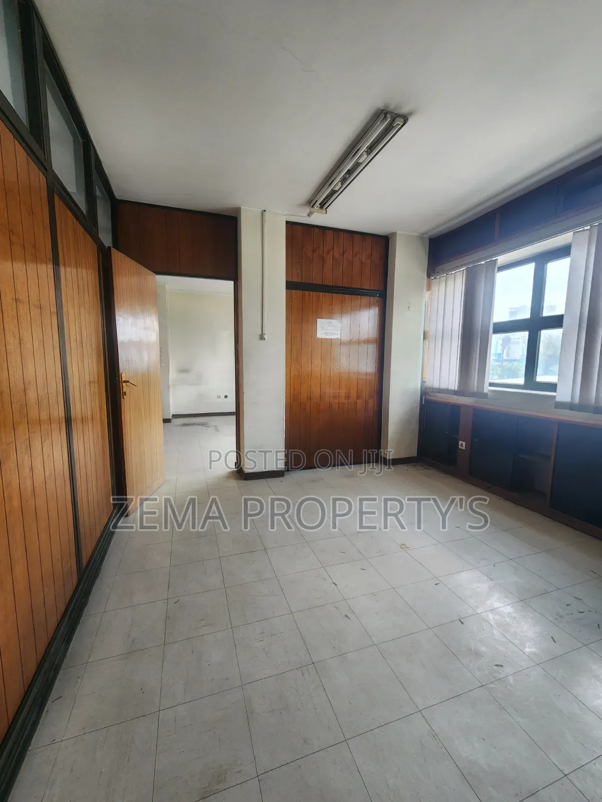 Office Rent 36 Ms 34,020 Birr Around Capital Hotel