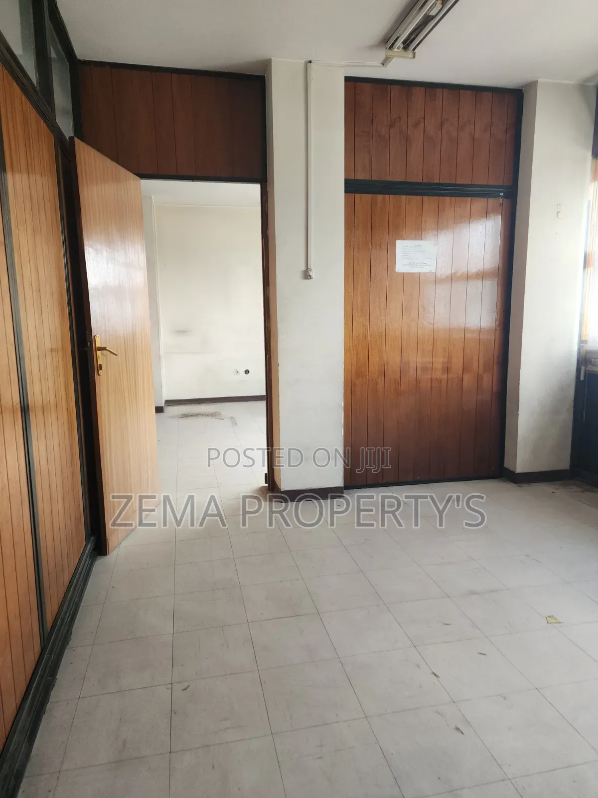 Office Rent 36 Ms 34,020 Birr Around Capital Hotel