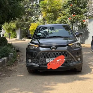Toyota Raize 2022 Gray